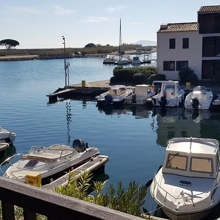 Appartement-marina Climatise 4 Couchages Avec Piscine Saint-Cyprien (Pyrenees-Orientales)