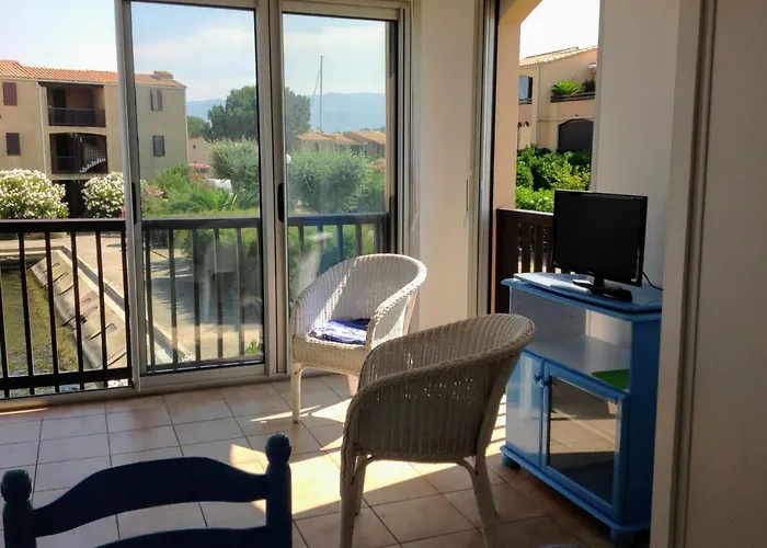 Appartement-marina Climatise 4 Couchages Avec Piscine 아파트 *