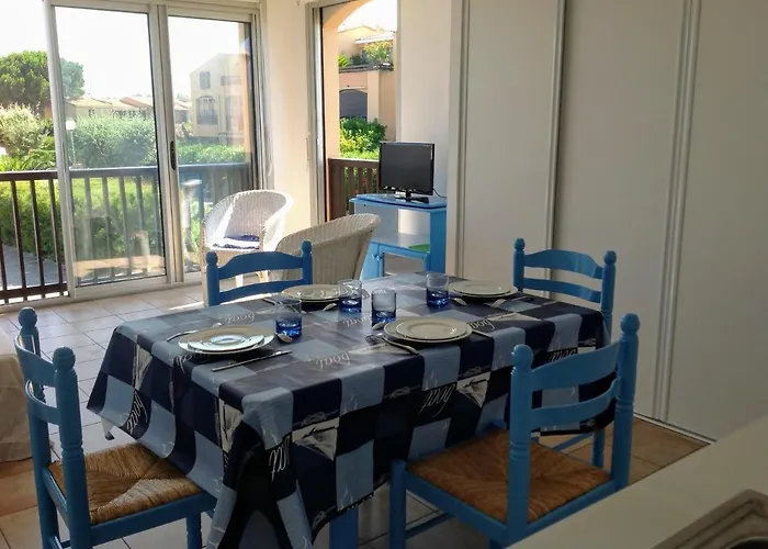 아파트 Appartement-marina Climatise 4 Couchages Avec Piscine *
